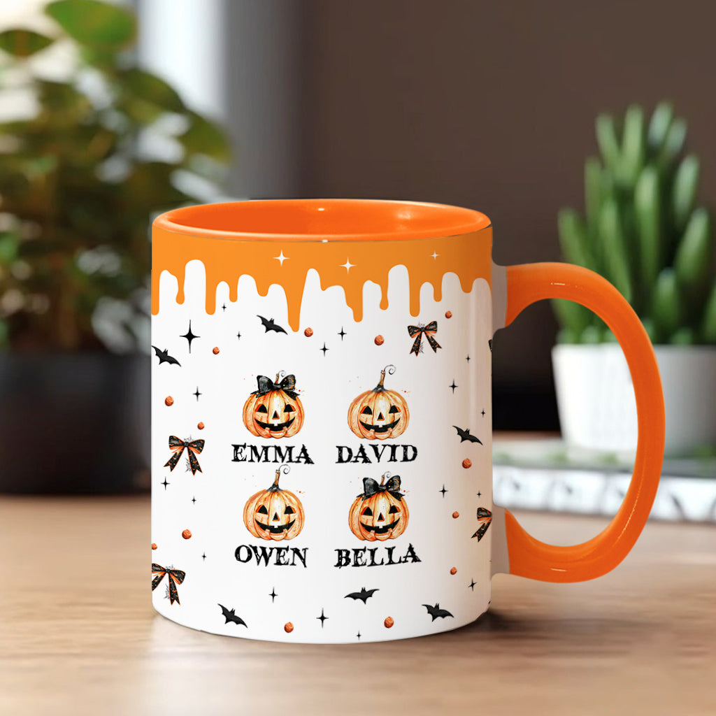 Gruselige Mama – Personalisierte Tasse mit Muttermotiv