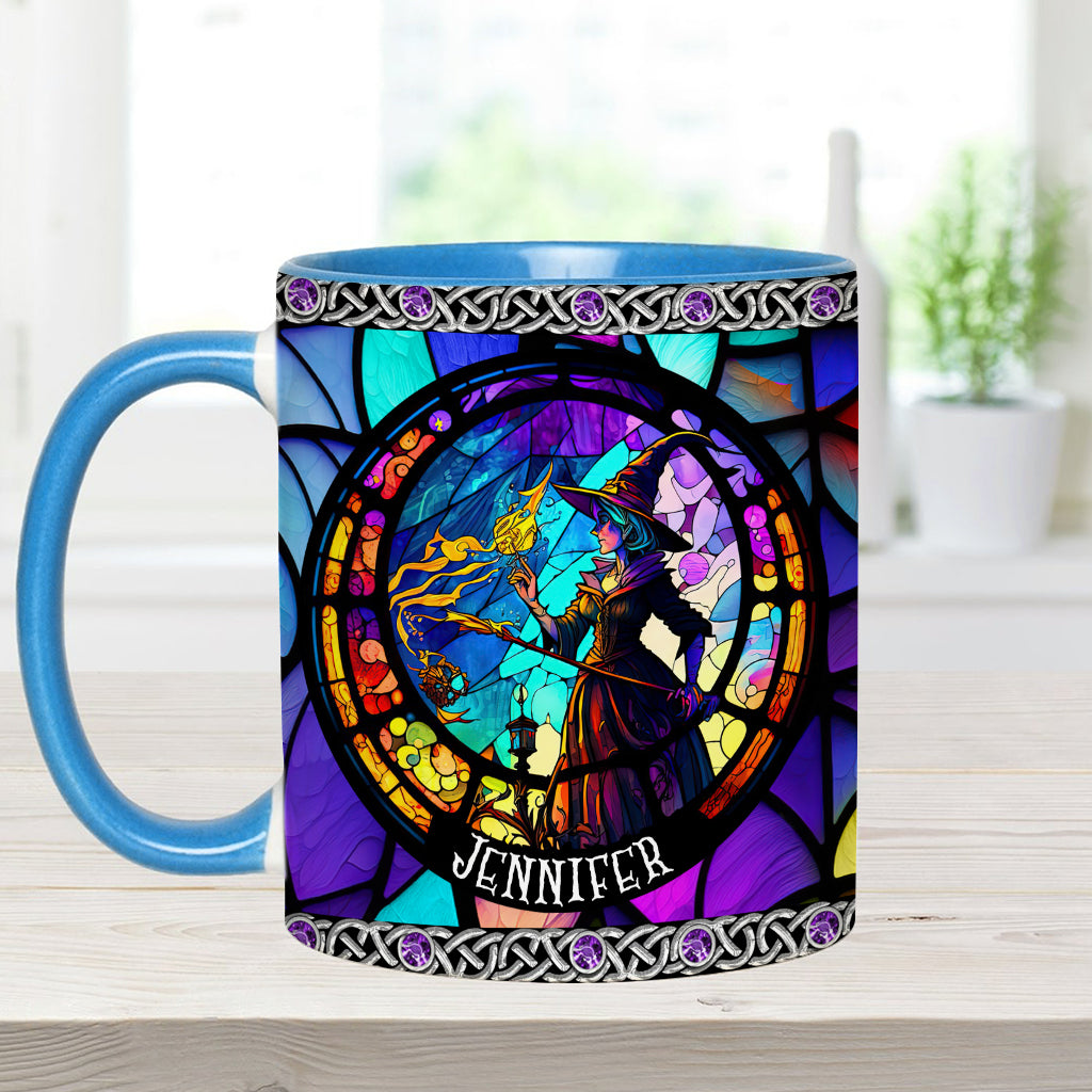 Wunderschöne Hexe aus Buntglas – personalisierte Tasse mit Hexenmotiv