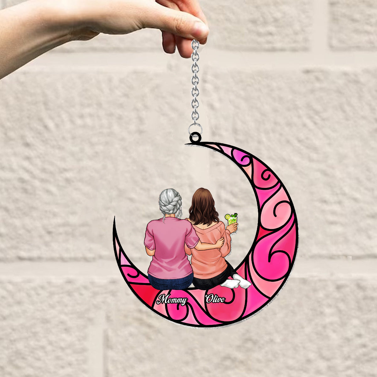 Mutter und Kinder auf dem Mond – Personalisierter Fensterhänger mit Sonnenfänger-Motiv 