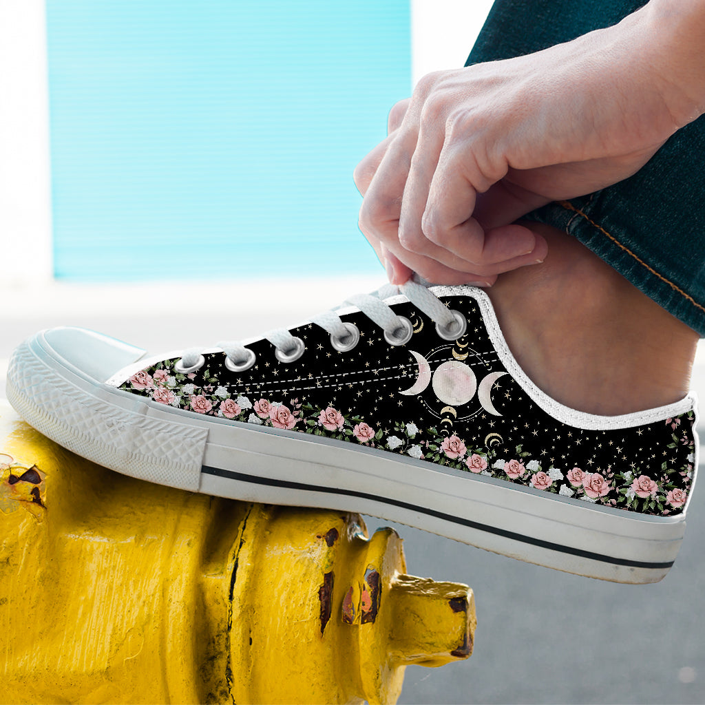Florales Wicca-Muster - Hexen-Sneaker (niedriger Schaft)