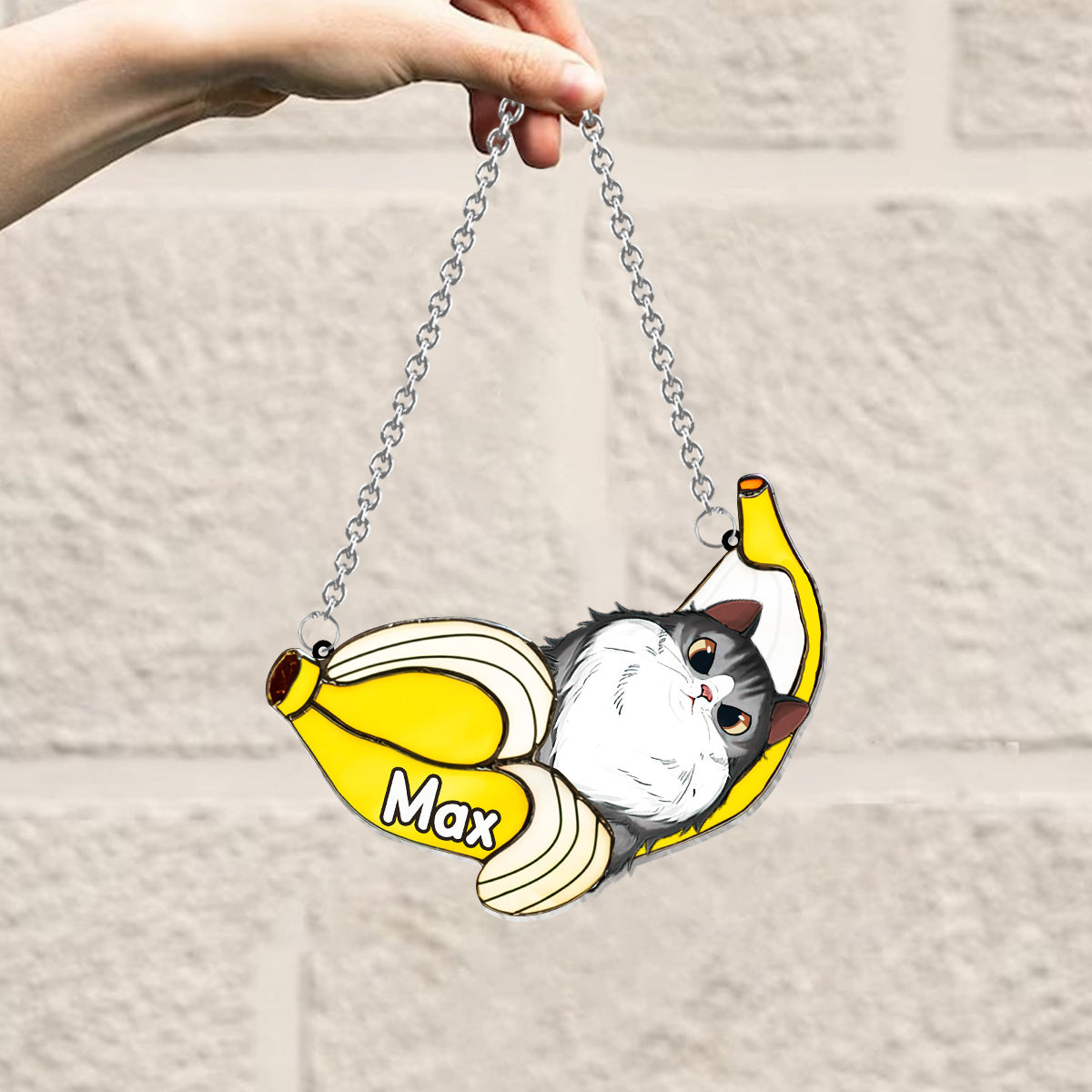 Lustige Katze in einer Banane – Personalisierter Katzen-Fensterhänger als Sonnenfänger 