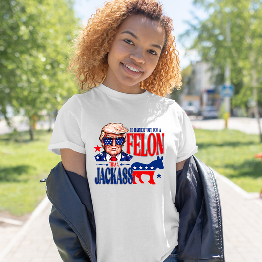 Ich würde lieber einen Verbrecher als einen Idioten wählen – T-Shirt, Trump 2024