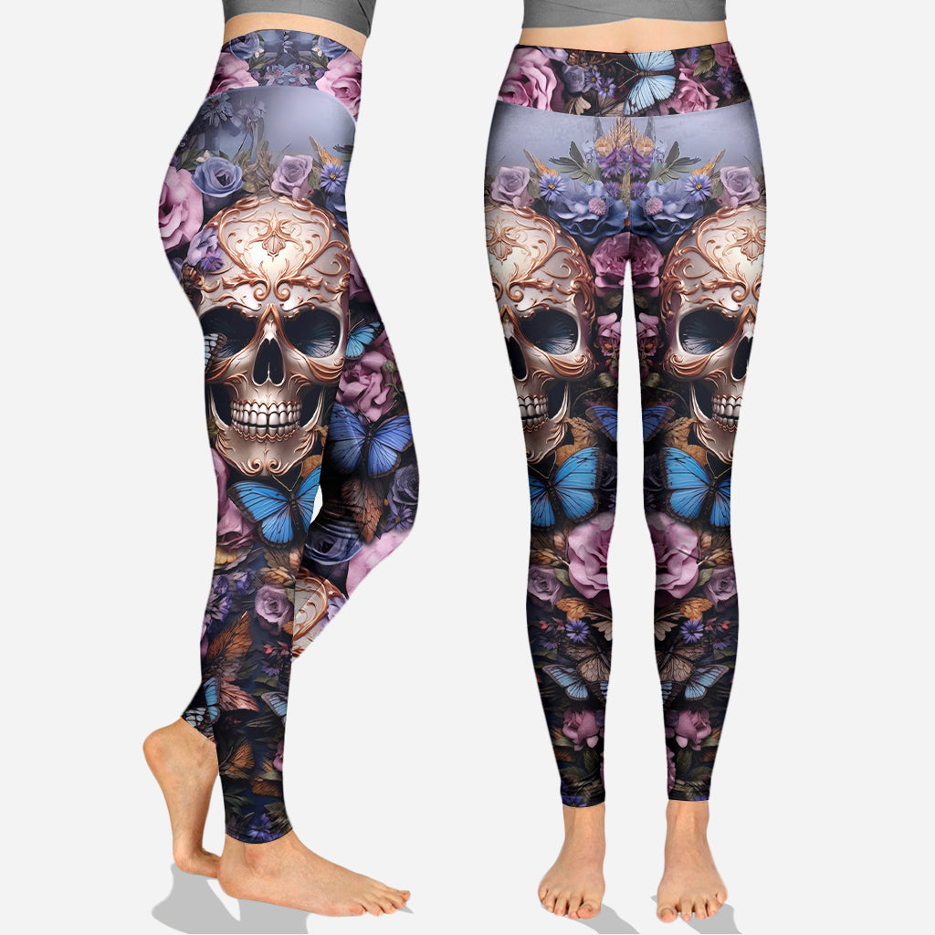 Schönheit der dunklen Totenkopf-Rosen-Schmetterlinge - Personalisierter Totenkopf-Hoodie und Leggings