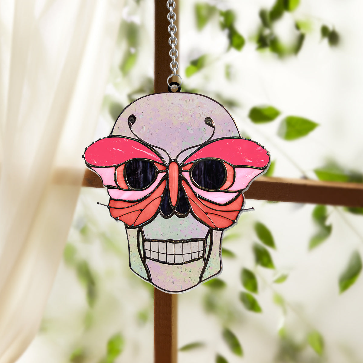 Totenkopf mit buntem Schmetterling – Personalisierter Totenkopf-Fensterhänger 