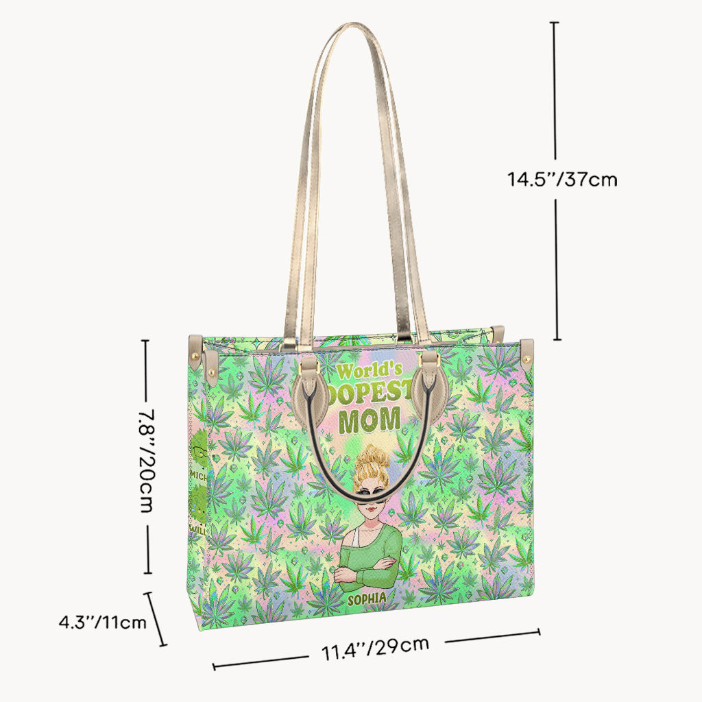 „Mommy's Little Buds Dopest Mom Ever Any Title“ – personalisierte Lederhandtasche mit Weed-Motiv