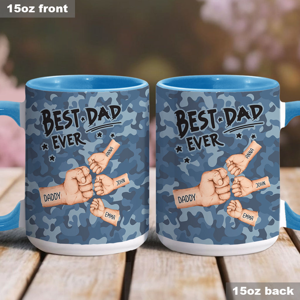 „Bester Papa aller Zeiten“ – personalisierte Tasse mit Camouflage-Muster und Vater-Akzent