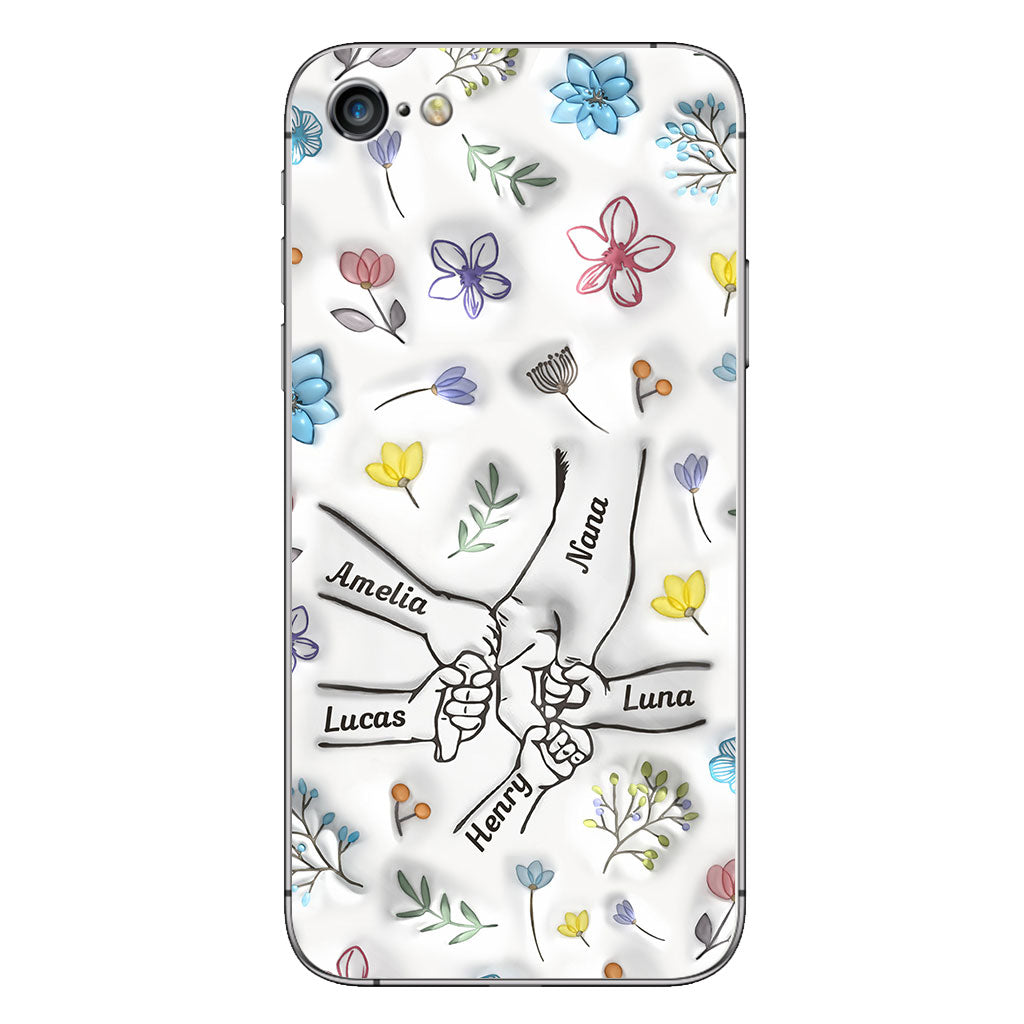 Händchenhaltende Oma, Mama, Nana – Personalisierte Oma-Handyhülle