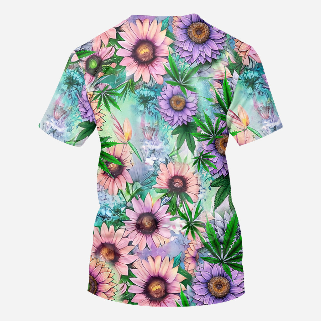 Cana Mom Get A Break - Personalisiertes Weed All Over Shirt