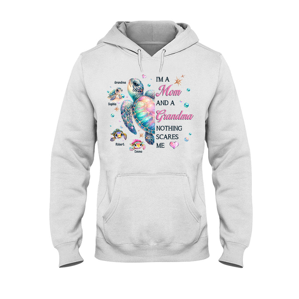 Nichts kann mir Angst machen – Oma Schildkröte – Personalisiertes Oma-T-Shirt und Hoodie