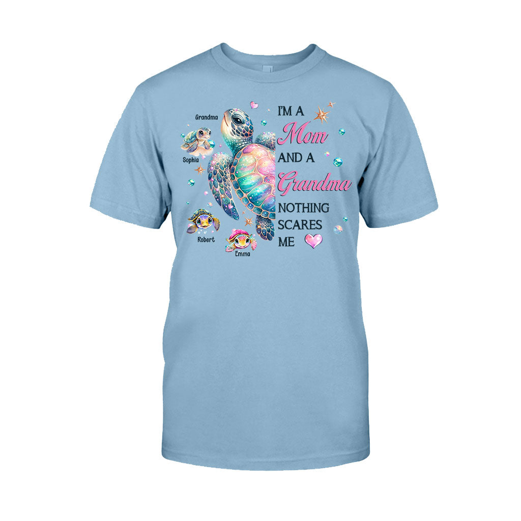 Nichts kann mir Angst machen – Oma Schildkröte – Personalisiertes Oma-T-Shirt und Hoodie