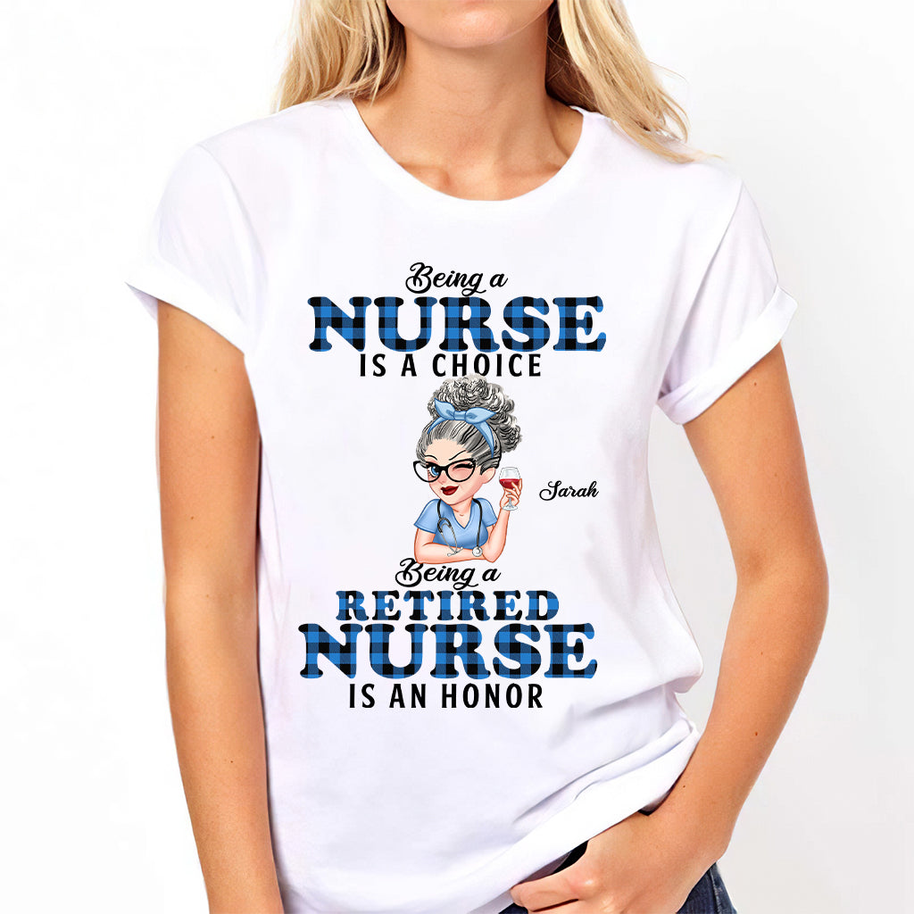 Als pensionierte Krankenschwester eine Ehre zu sein – personalisiertes T-Shirt und Hoodie für Krankenschwestern