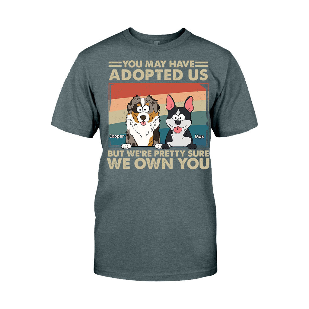 Ich bin mir ziemlich sicher, dass du mir gehörst – Personalisiertes Hunde-T-Shirt und Hoodie