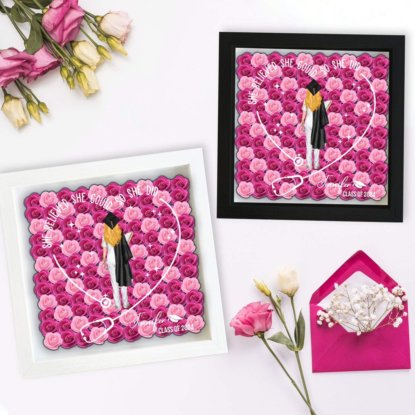 Sie glaubten daran, dass sie es schaffen konnten, und sie schafften es – personalisierte Abschluss-Schattenbox in individueller Blumenform