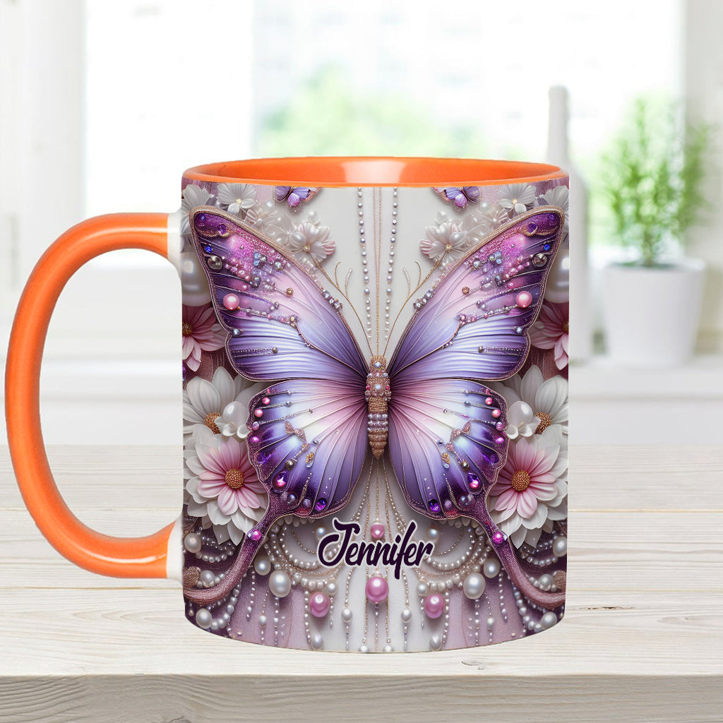 Personalisierte Tasse mit Schmetterlingsmotiv und Blumenmuster