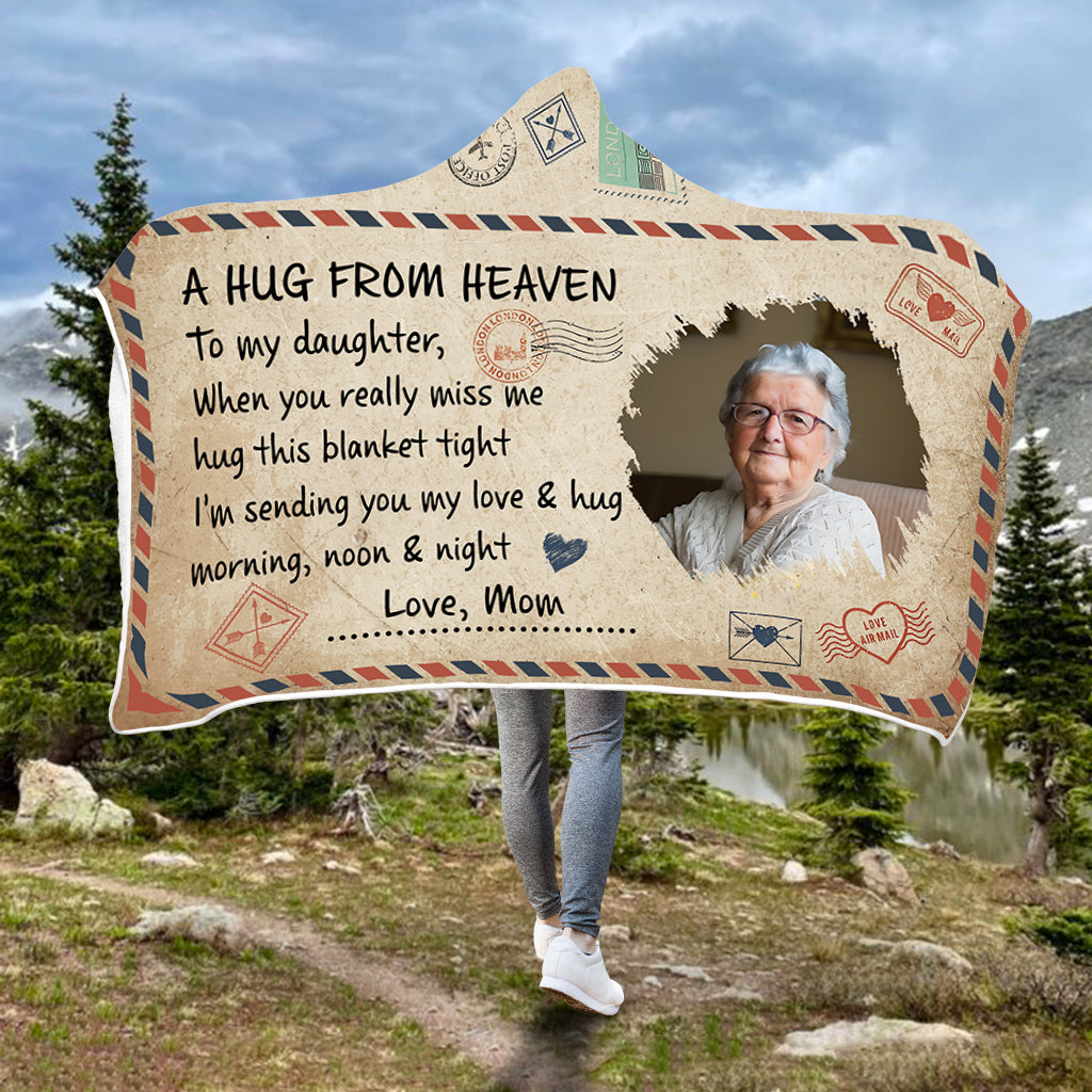 Eine Umarmung aus dem Himmel – Personalisierte Gedenkdecke mit Kapuze