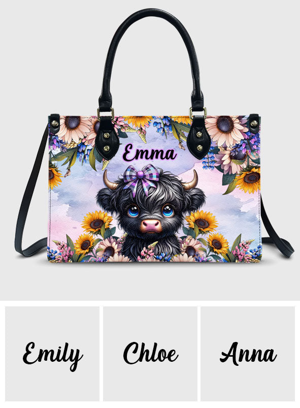 Niedliche kleine Hochlandkuh - Personalisierte Lederhandtasche