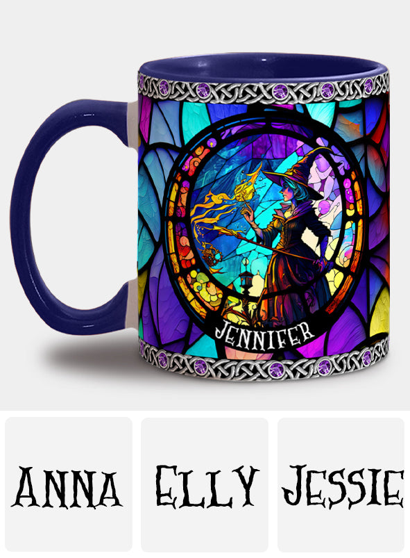 Wunderschöne Hexe aus Buntglas – personalisierte Tasse mit Hexenmotiv