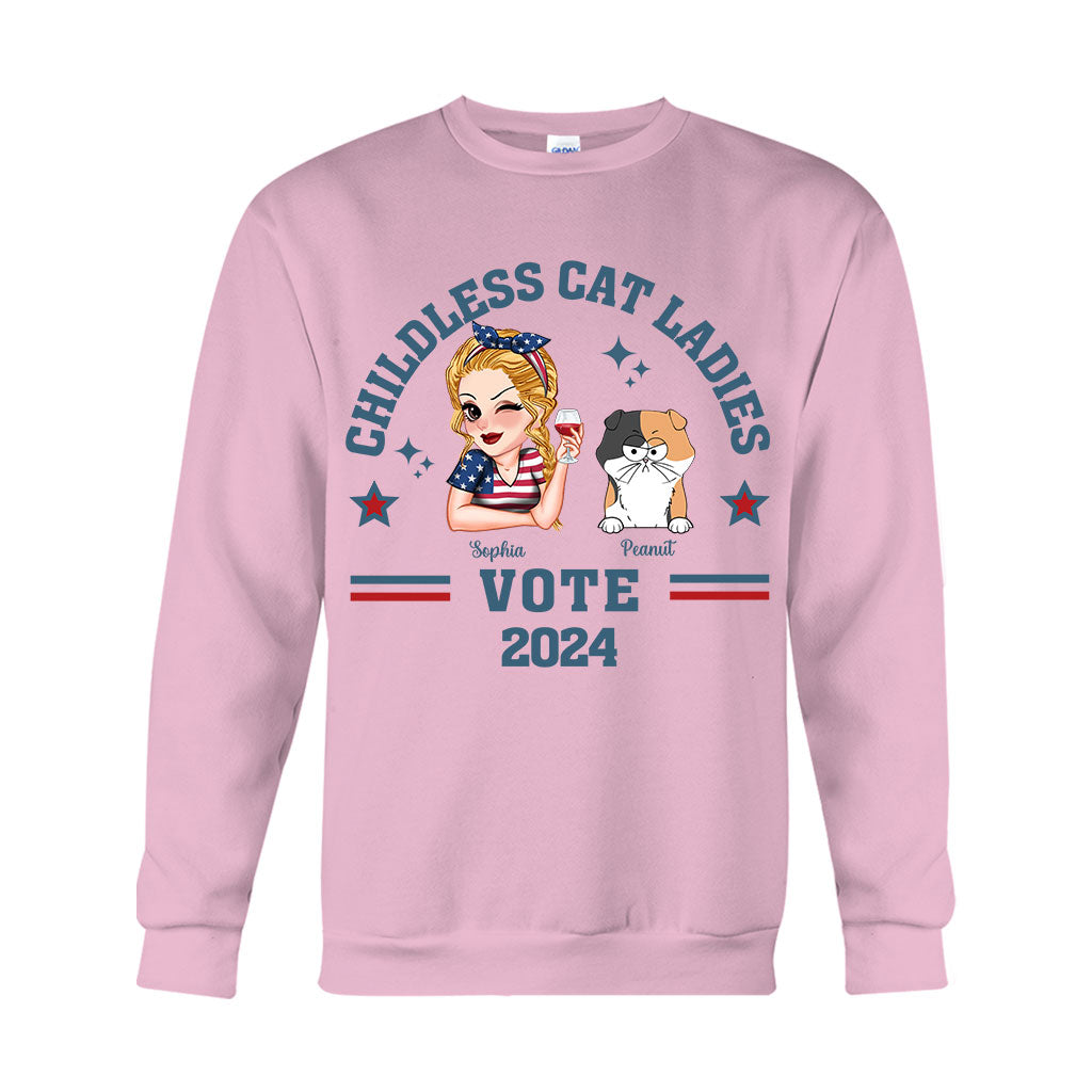 Kinderlose Katzenliebhaberinnen – Personalisiertes Katzen-T-Shirt und Hoodie