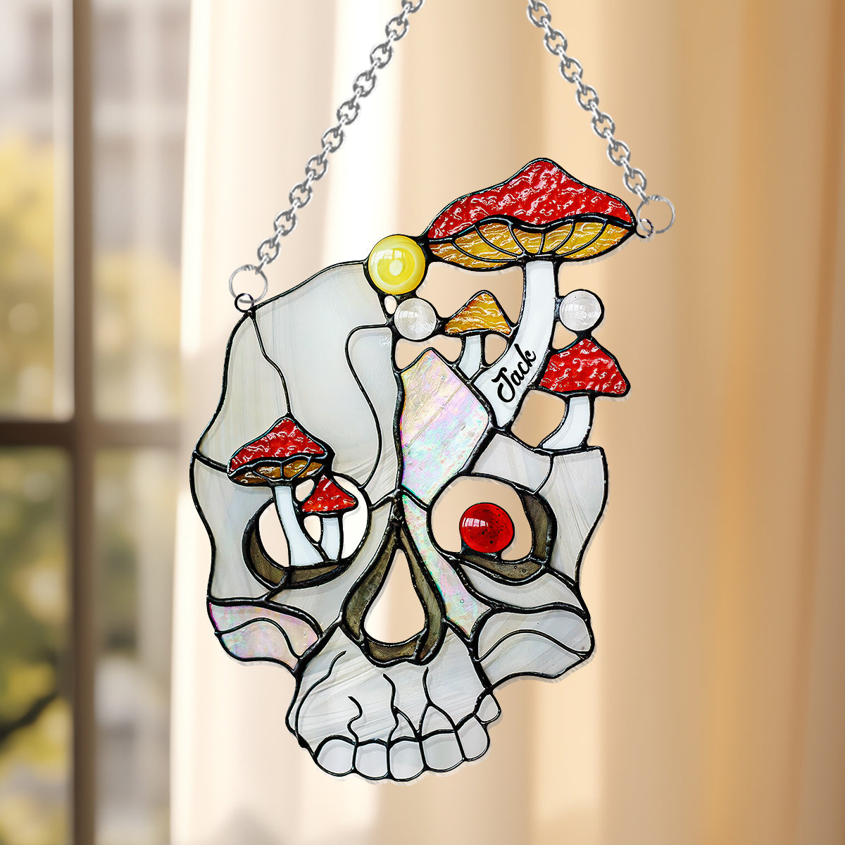 Weißer Pilzschädel – Personalisierter Totenkopf-Fensterhänger als Sonnenfänger 
