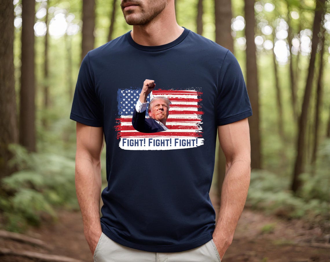 Trump-Wahlkampfshirt, Präsident Donald Trump 2024 Shirt, Gott segne Trump Shirt, Unterstützung für Trump Shirt, Trump-Wahlkampfshirt 2024, Niemals aufgeben
 T-Shirt & Hoodie