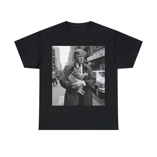 Donald Trump und Katze in NYC T-Shirt & Hoodie 0924