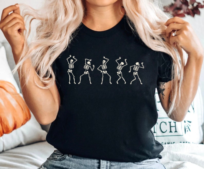 Tanzendes Skelett – Halloween-T-Shirt & Hoodie 0924