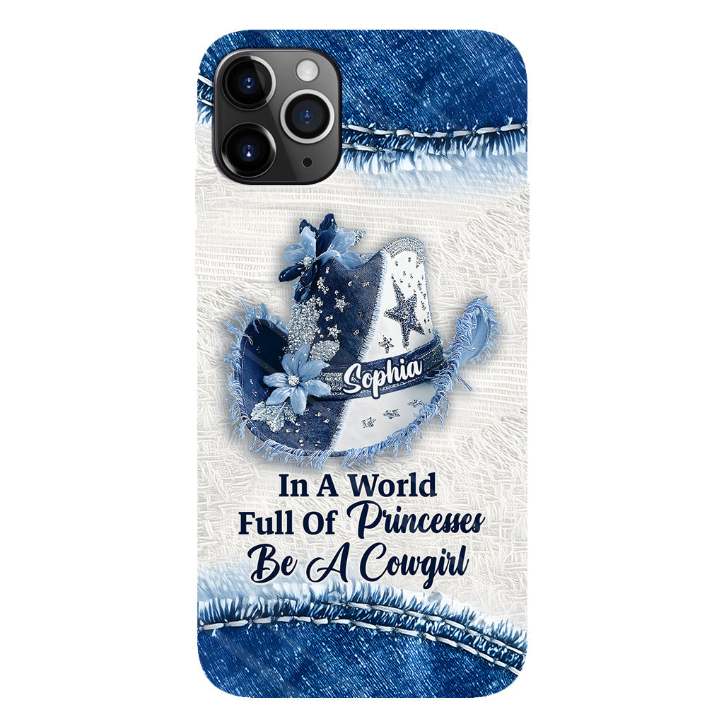 In einer Welt voller Prinzessinnen – Personalisierte Handyhülle mit Cowgirl-Print