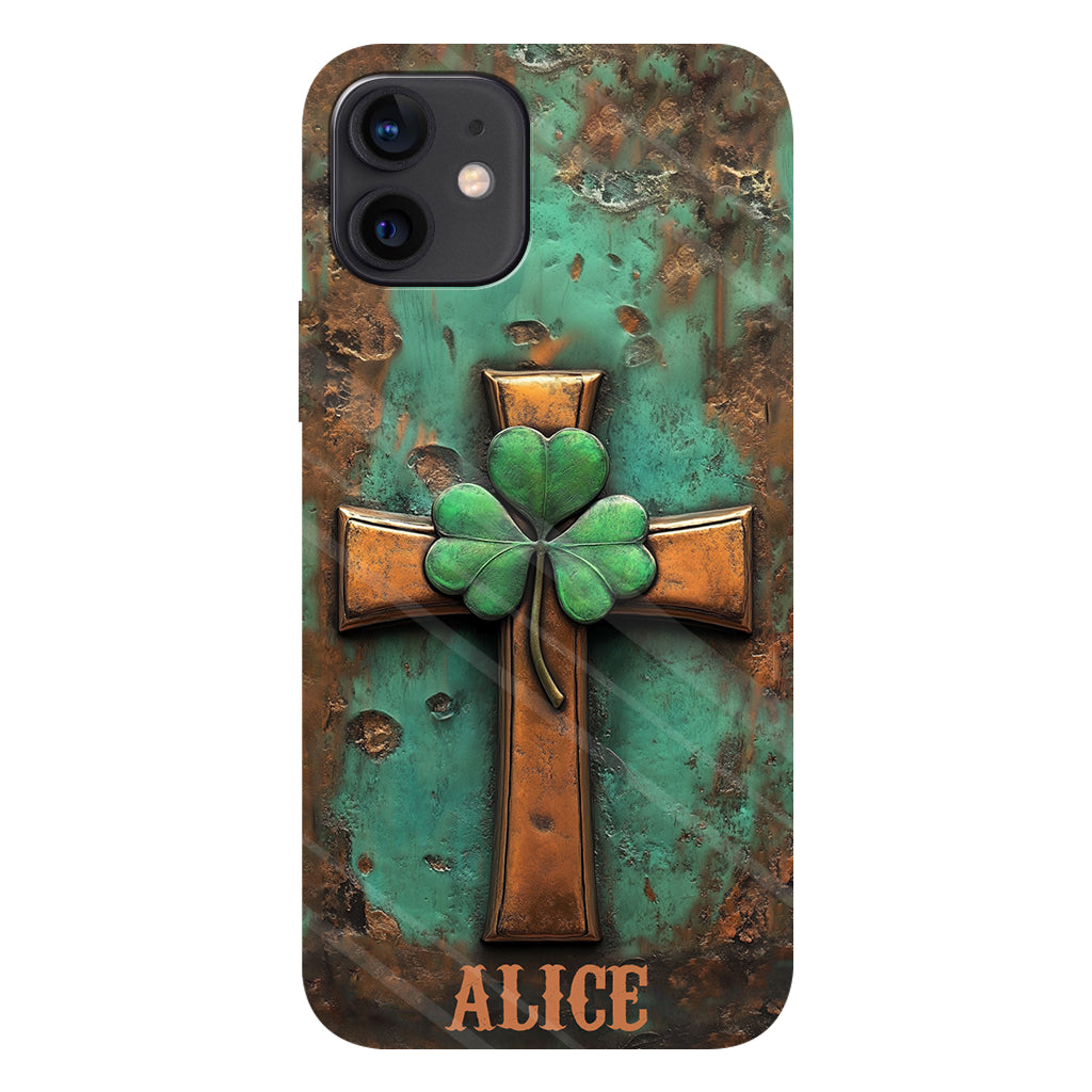 Vintage Irisches Kreuz – Personalisierte Handyhülle mit Allover-Print zum St. Patrick's Day