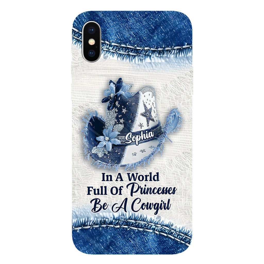 In einer Welt voller Prinzessinnen – Personalisierte Handyhülle mit Cowgirl-Print