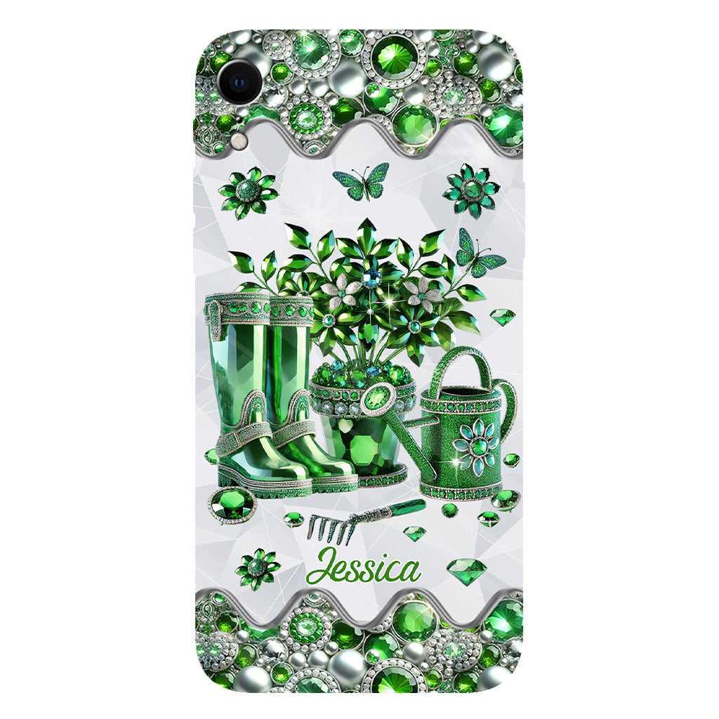 Einfach ein Mädchen, das Gartenarbeit liebt – Personalisierte Handyhülle mit Gartenmotiv