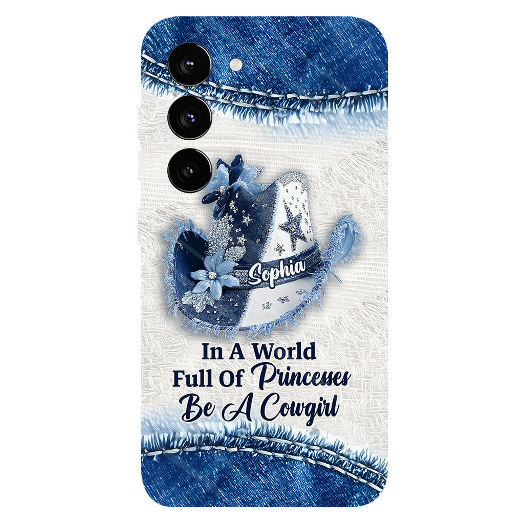 In einer Welt voller Prinzessinnen – Personalisierte Handyhülle mit Cowgirl-Print