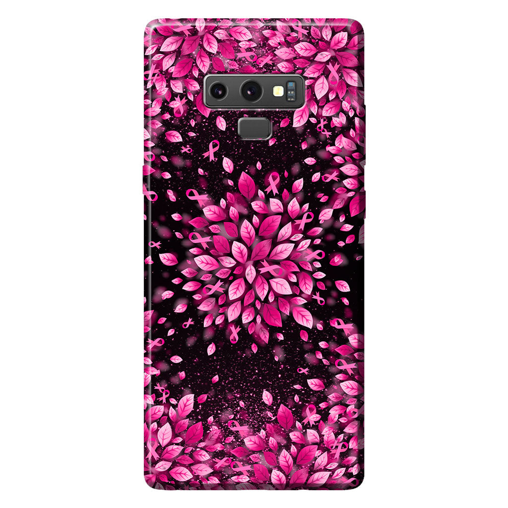 Glaube, Hoffnung, Liebe – Personalisierte Handyhülle zur Sensibilisierung für Brustkrebs