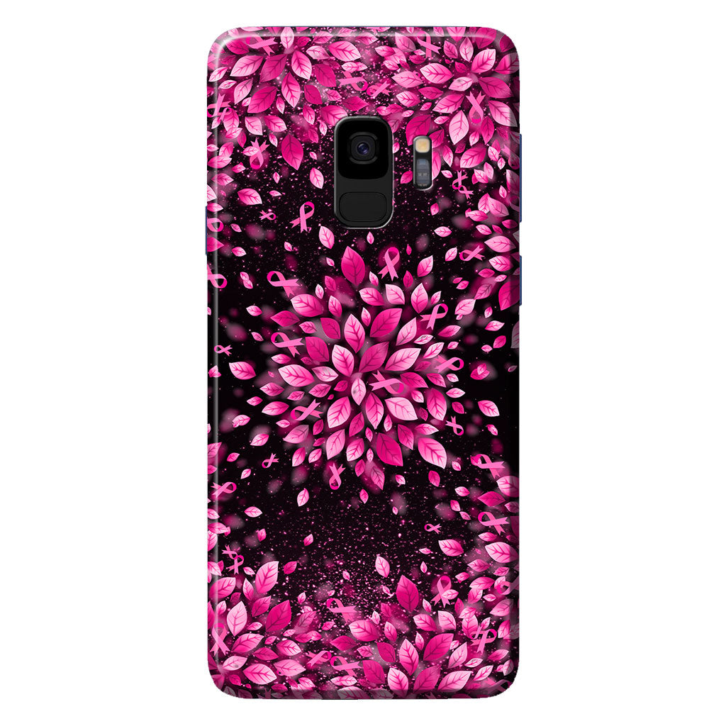 Glaube, Hoffnung, Liebe – Personalisierte Handyhülle zur Sensibilisierung für Brustkrebs