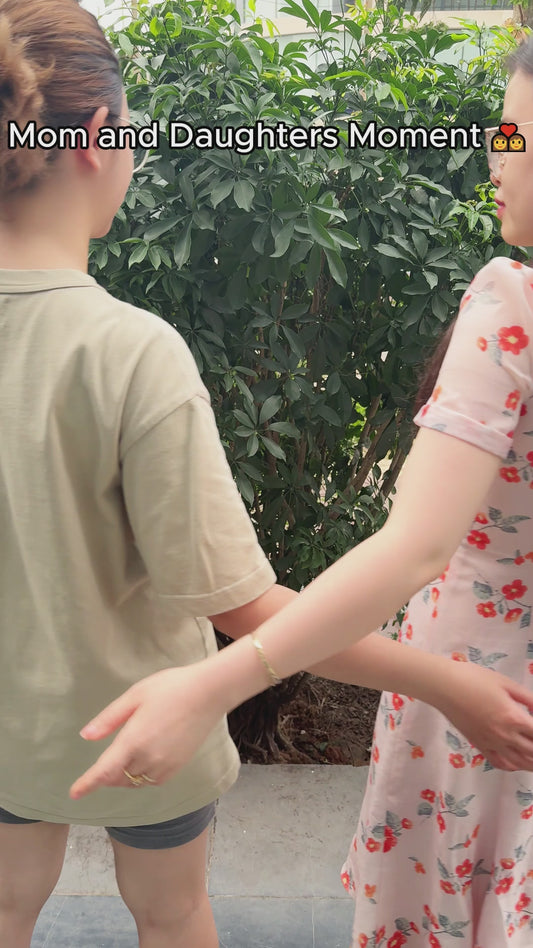 Mama Bär – Personalisierter Mutterbecher mit Henkel