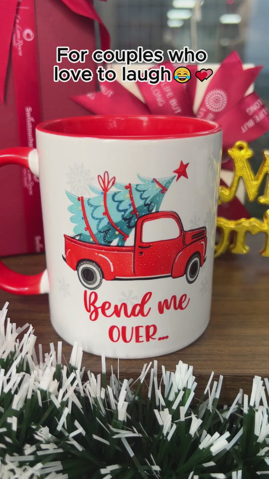 „Bend Me Over I Mean Merry Christmas“ – personalisierte Tasse für Paare