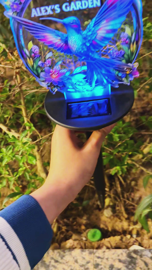 Atemberaubende Kolibri-, Bienen- und Schmetterlingsmotive... - Personalisierte Garten-Solarleuchte