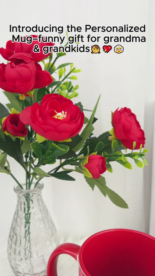 Personalisierte Tasse mit Oma-Akzent für Omas/Opas/Vaters/Mamas kleine Lieblinge