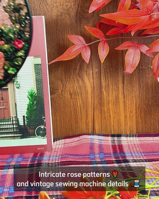 Wunderschöne Nähmaschine – Personalisierter, genähter Buntglas-Sonnenfänger