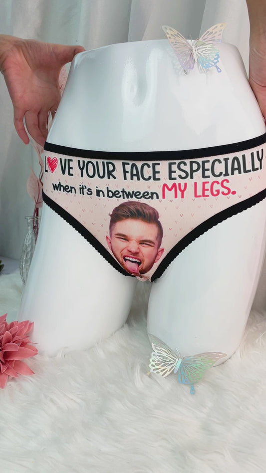 Ich liebe dein Gesicht besonders - Personalisierte Damen-Slips mit Spitzenbordüre für Paare
