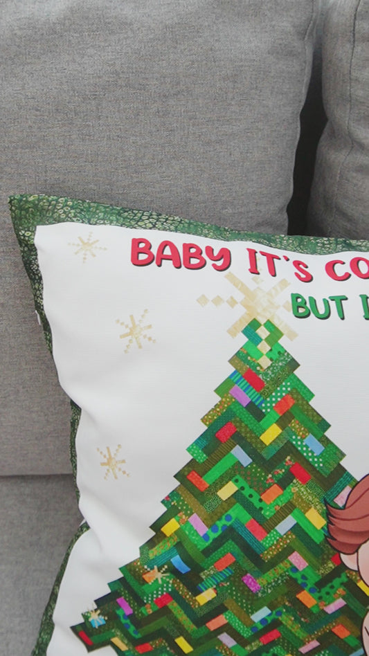 Hier wird's gemütlich – Geschenk für Ehefrau, Freund – Personalisiertes Dekokissen
