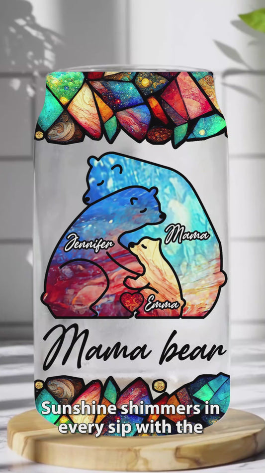 Buntes Buntglas-Mama-Bär-Motiv – personalisiertes Mutter-Glas