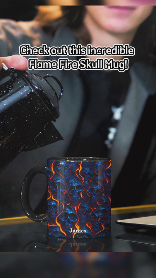 Flammen-Totenkopf - Personalisierte Tasse mit Totenkopf-Akzent