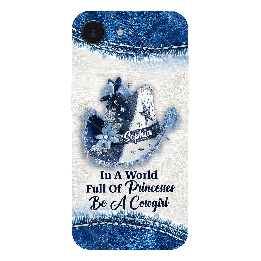 In einer Welt voller Prinzessinnen – Personalisierte Handyhülle mit Cowgirl-Print