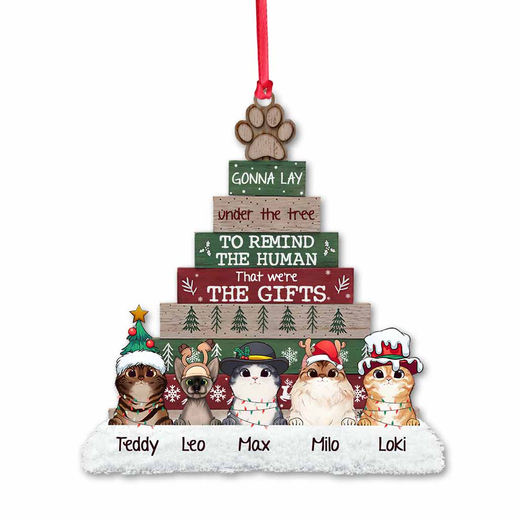 Ich werde unter dem Baum liegen – personalisierter Weihnachtsschmuck in Katzenform