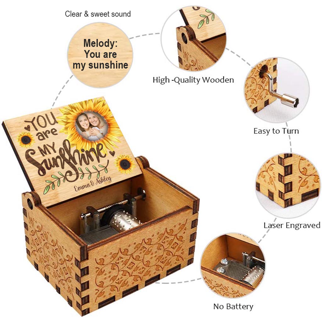 You Are My Sunshine - Personalized Mother's Day Mother Hand Crank Music Box