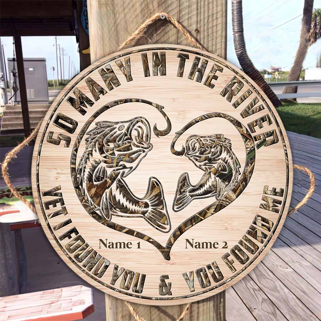 So Many In The River - Fishing Personalized Round Wood Sign