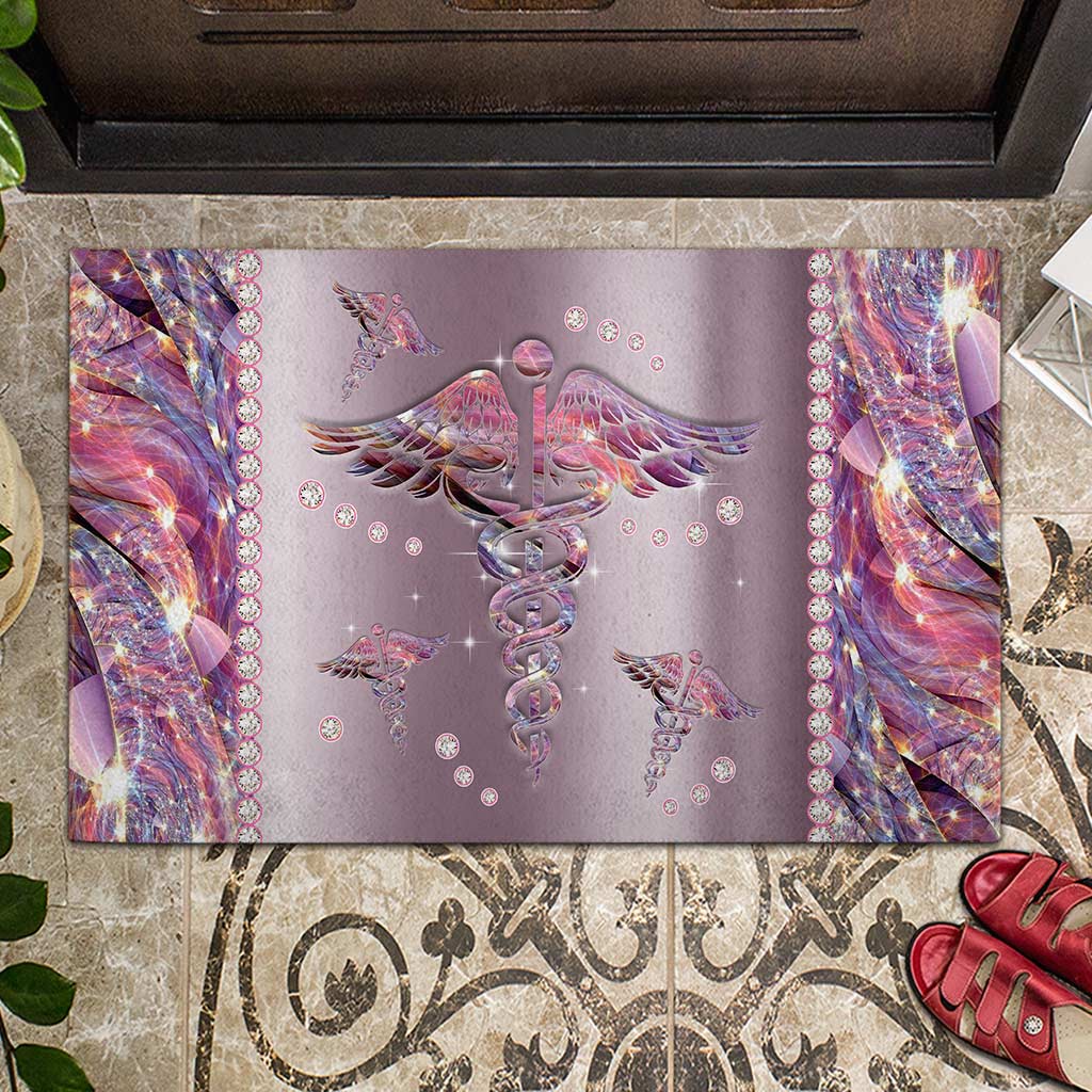 Fußmatte mit Metallmuster im Krankenschwestern-Design