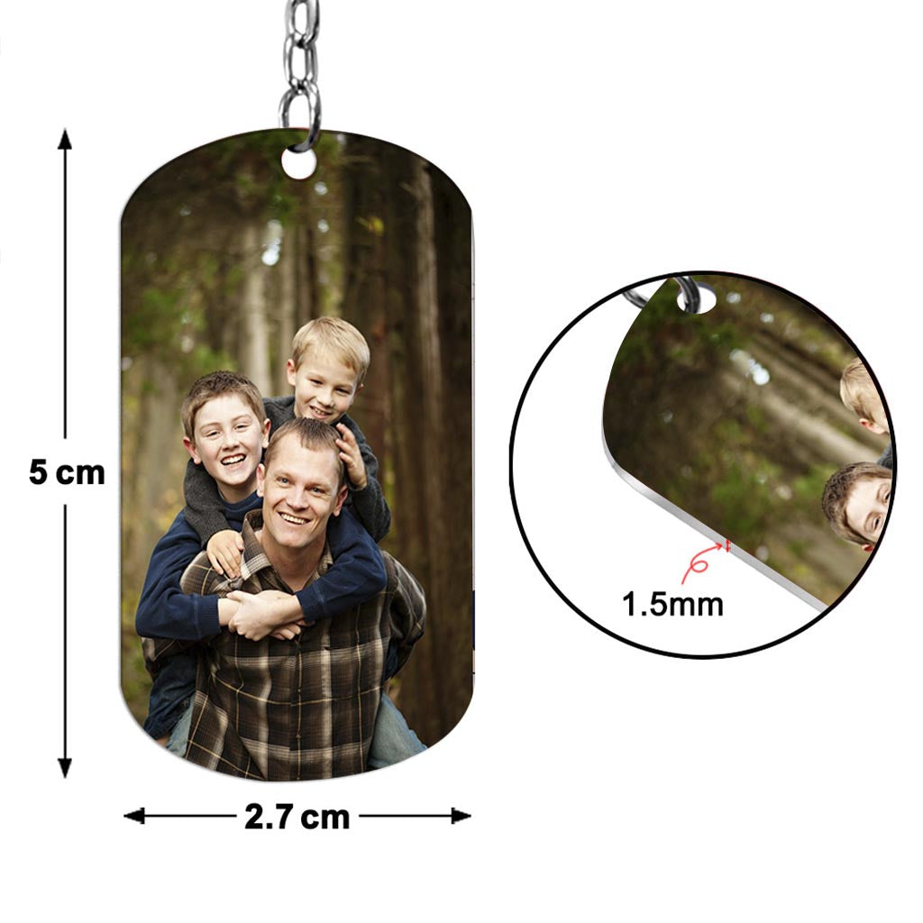 Dieser tolle Papa gehört dazu – Geschenk für Papa, Onkel, Bruder, Opa – Personalisierter Edelstahl-Schlüsselanhänger