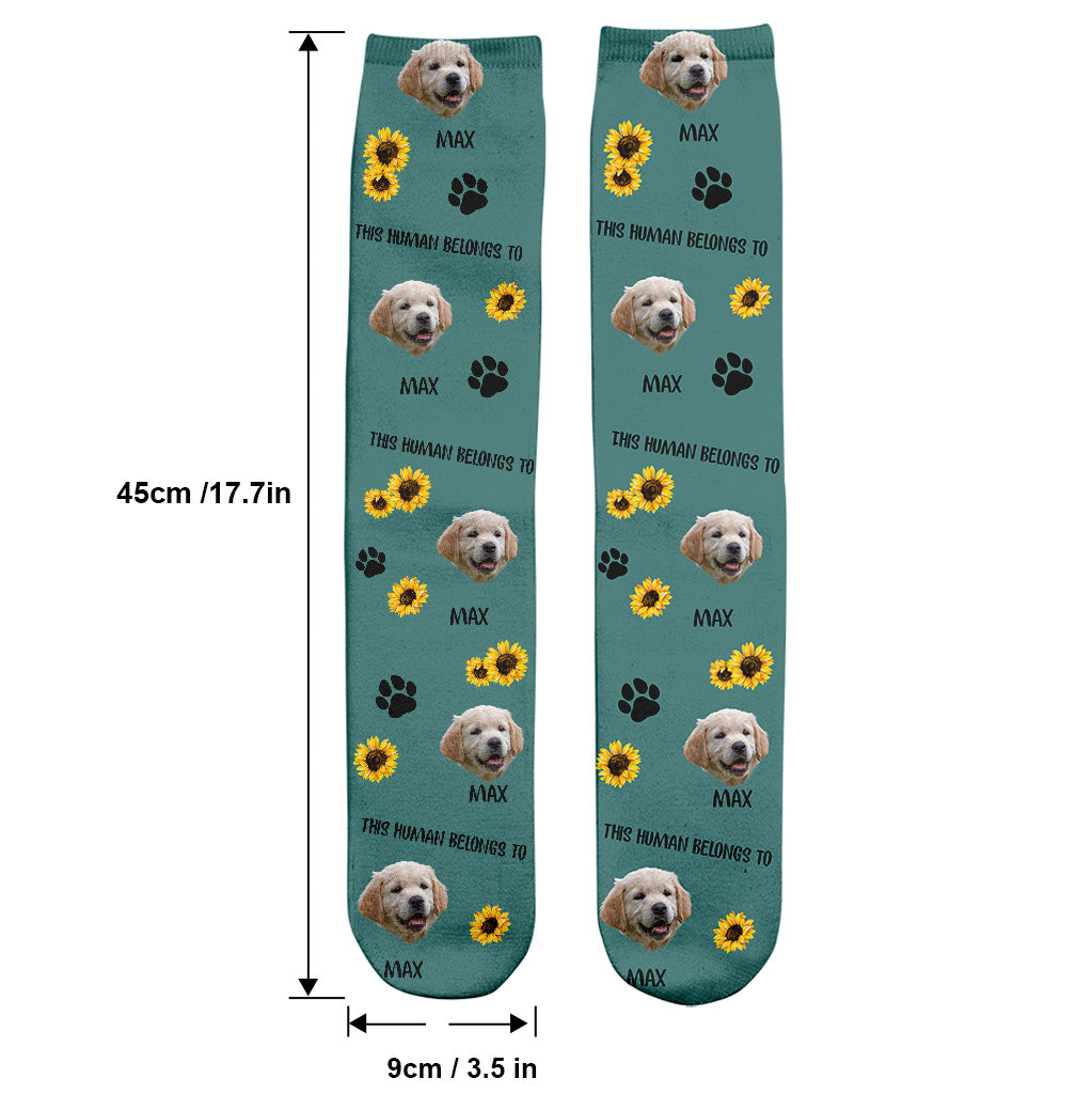 Dieser Mensch gehört zu – Hundegeschenk für Katzenliebhaber – Personalisierte Socken