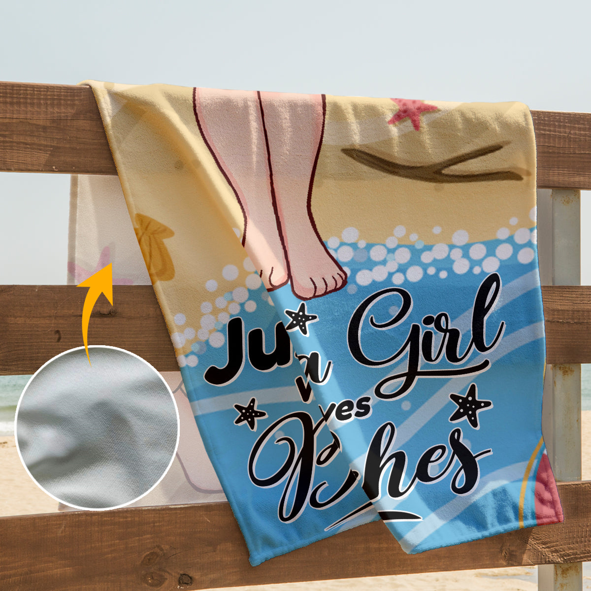 Salty Lil' Beach – Geschenk für Meeresliebhaberinnen: Personalisiertes Strandtuch für Freundin, Schwester, Ehefrau, Mutter